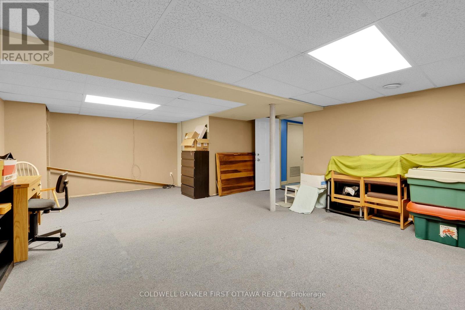 636 MALARTIC AVENUE - 21