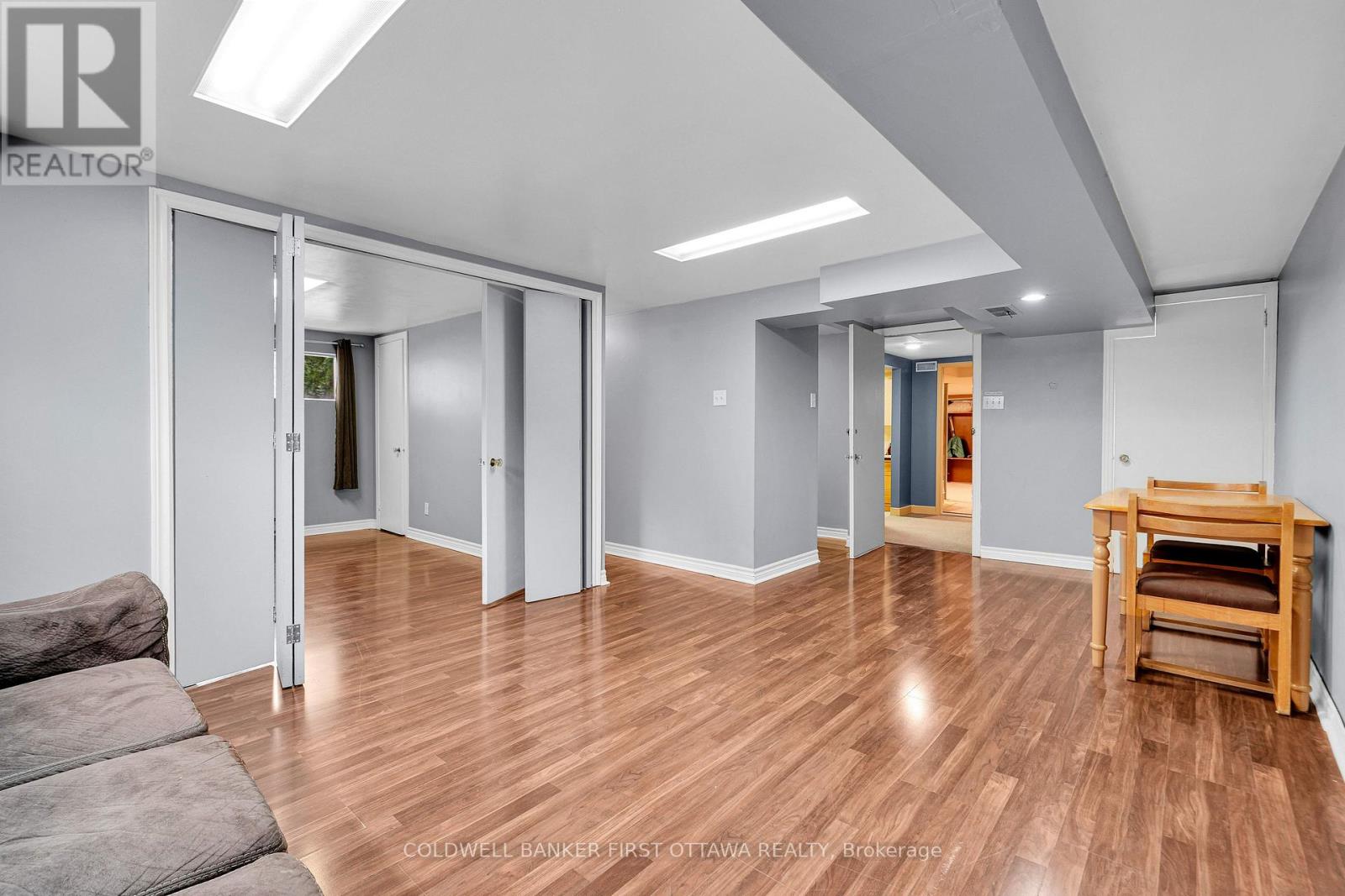 636 MALARTIC AVENUE - 23