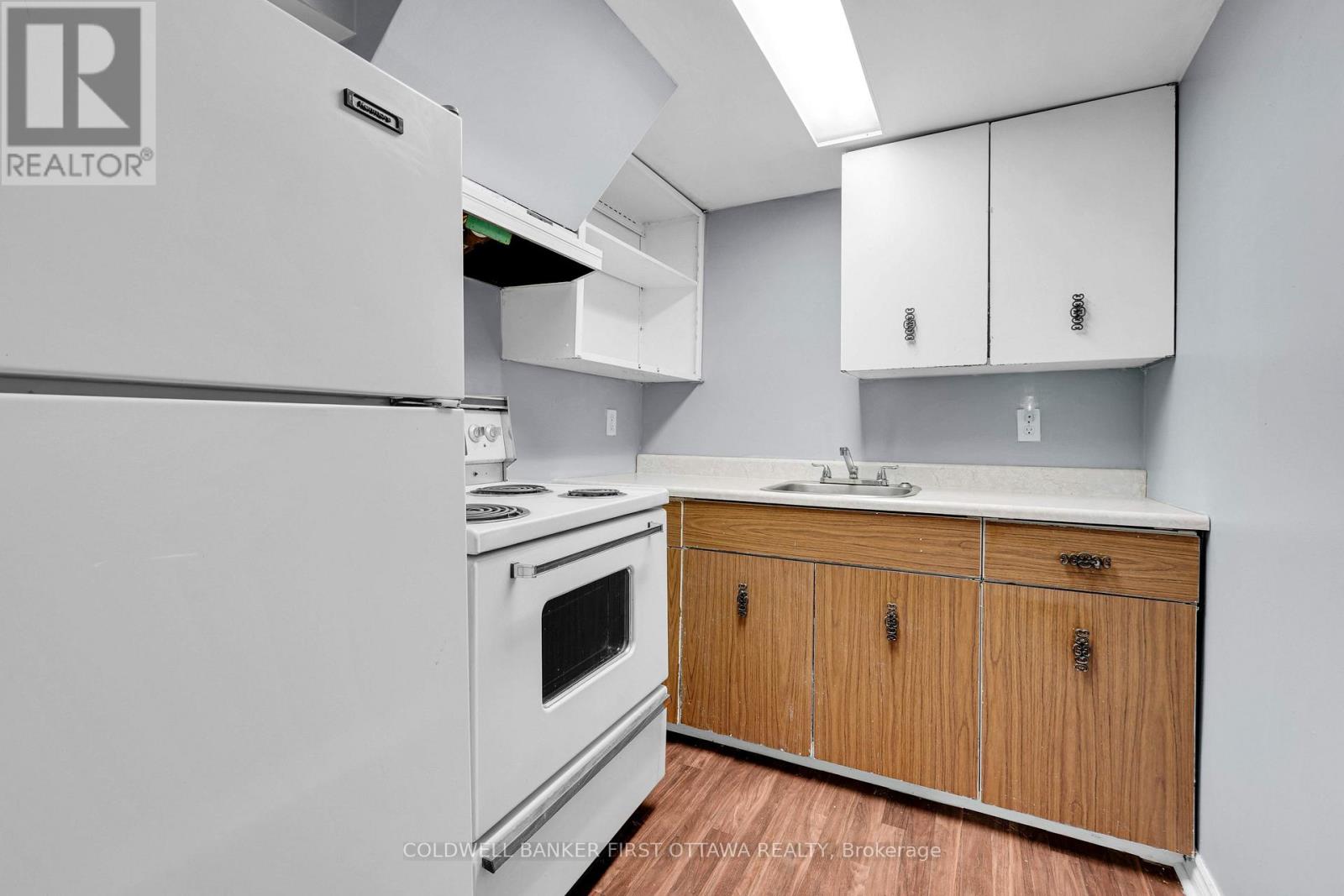 636 MALARTIC AVENUE - 25