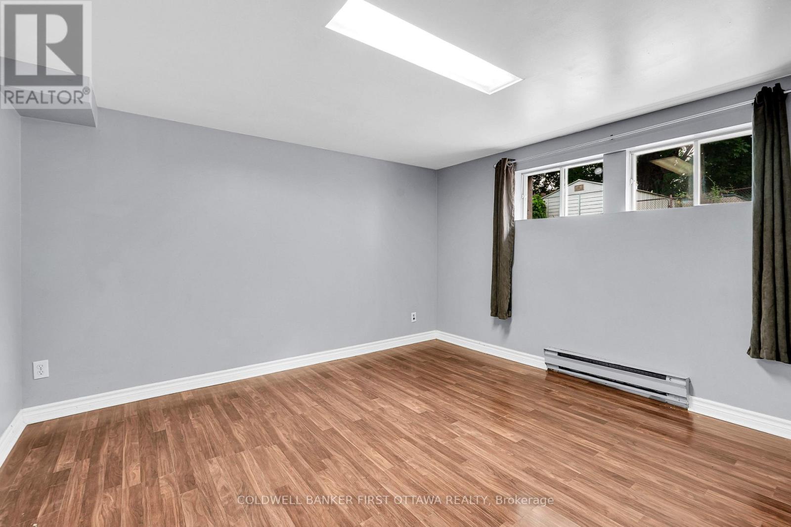 636 MALARTIC AVENUE - 26