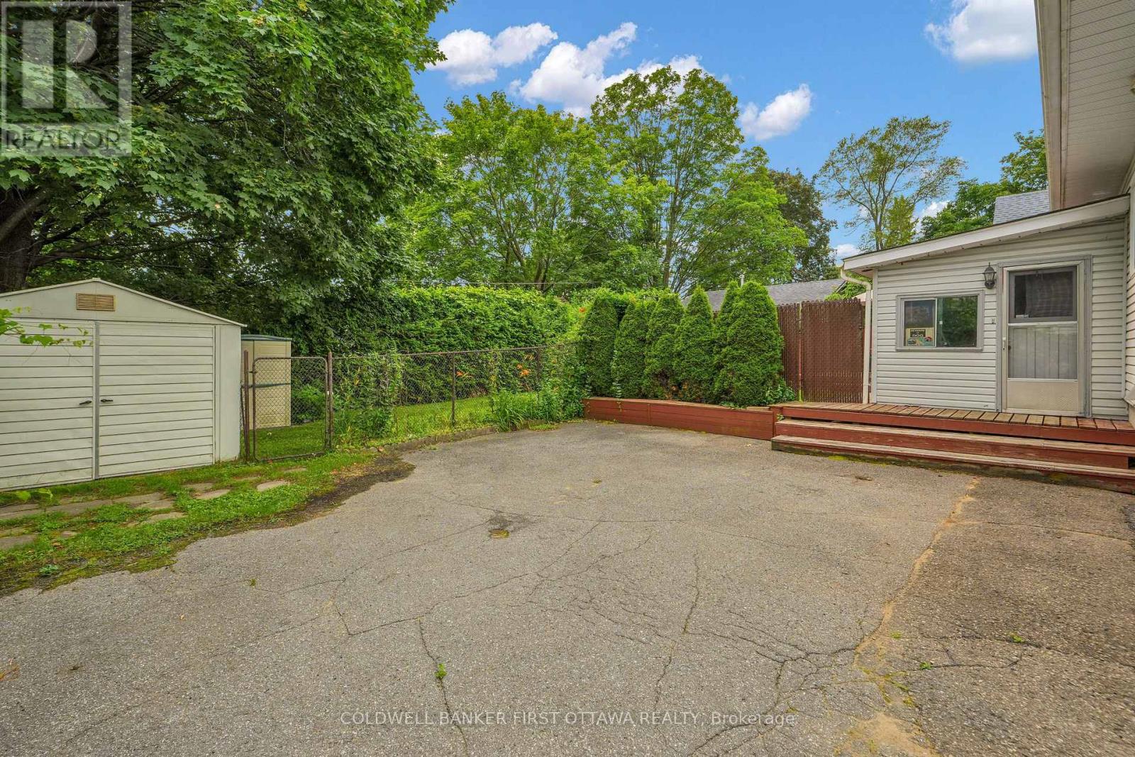 636 MALARTIC AVENUE - 29