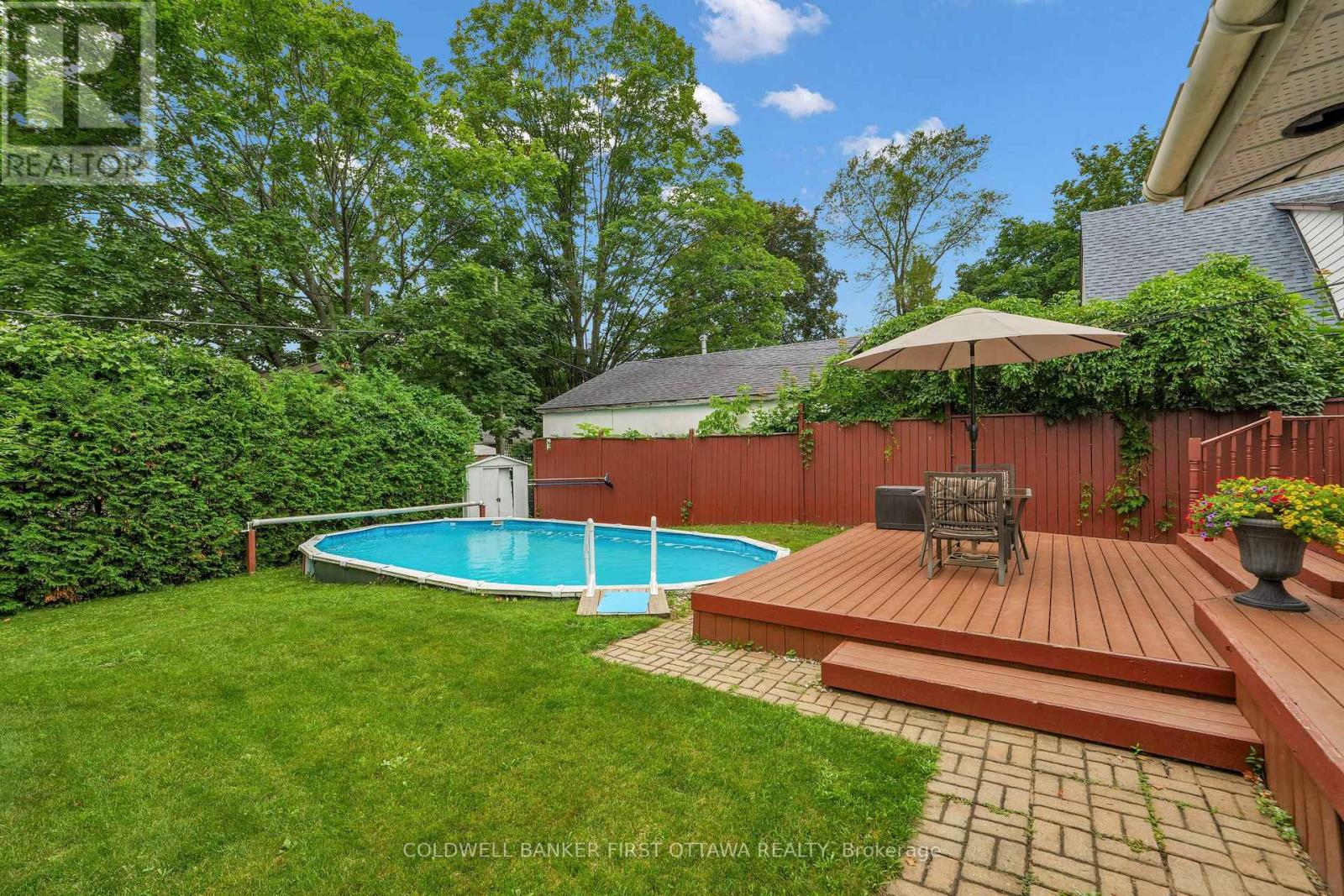 636 MALARTIC AVENUE - 30