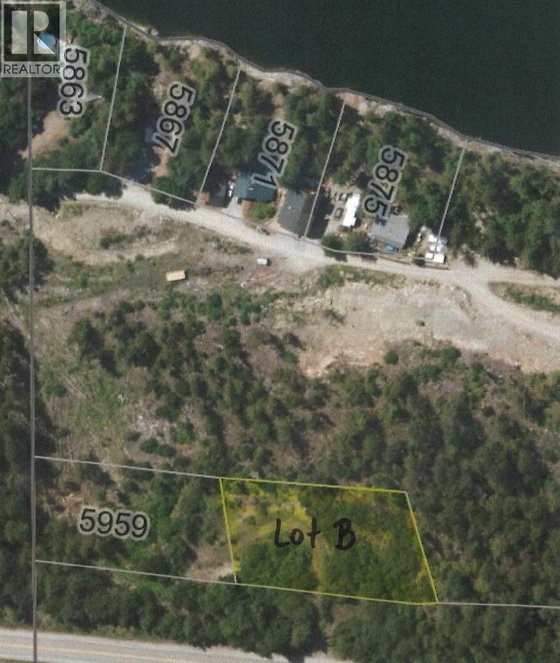 Lot B Highway 23, Nakusp