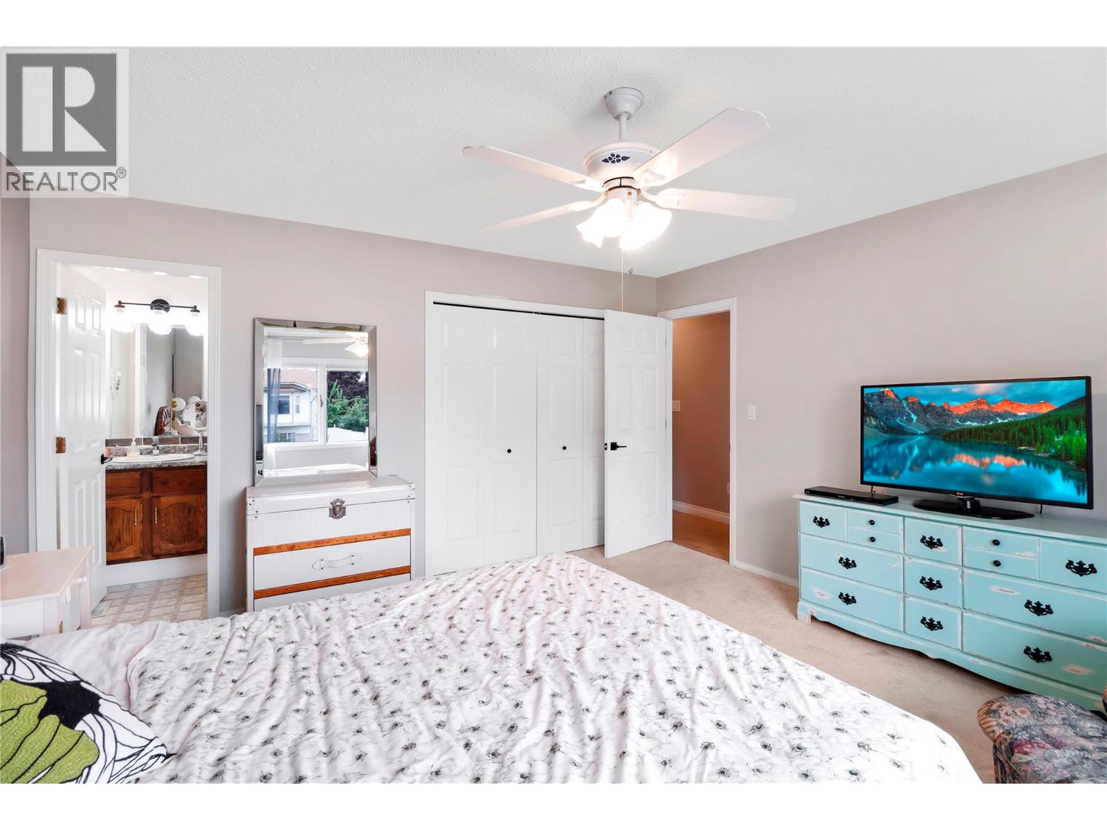 1708 MT NELSON Crescent - 20