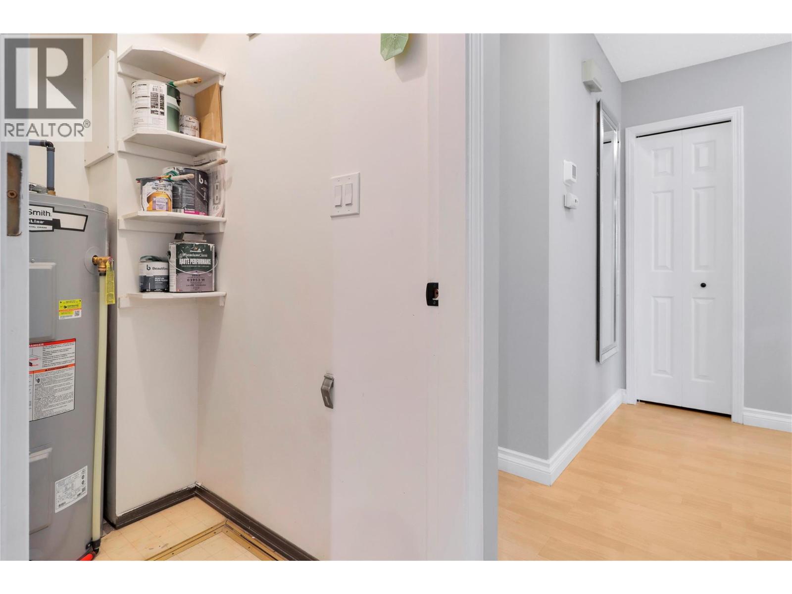 1708 MT NELSON Crescent - 27
