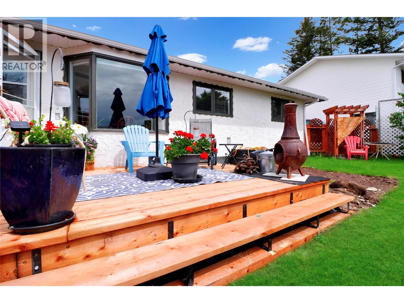 1708 MT NELSON Crescent - 31