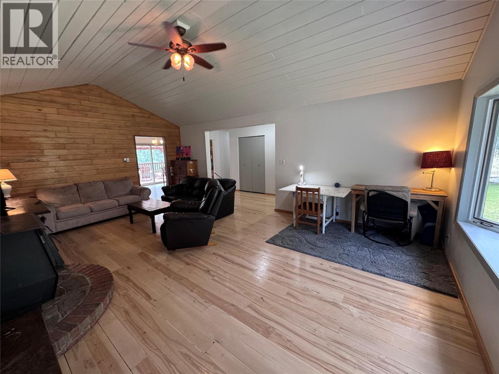 725 3 Highway - 12