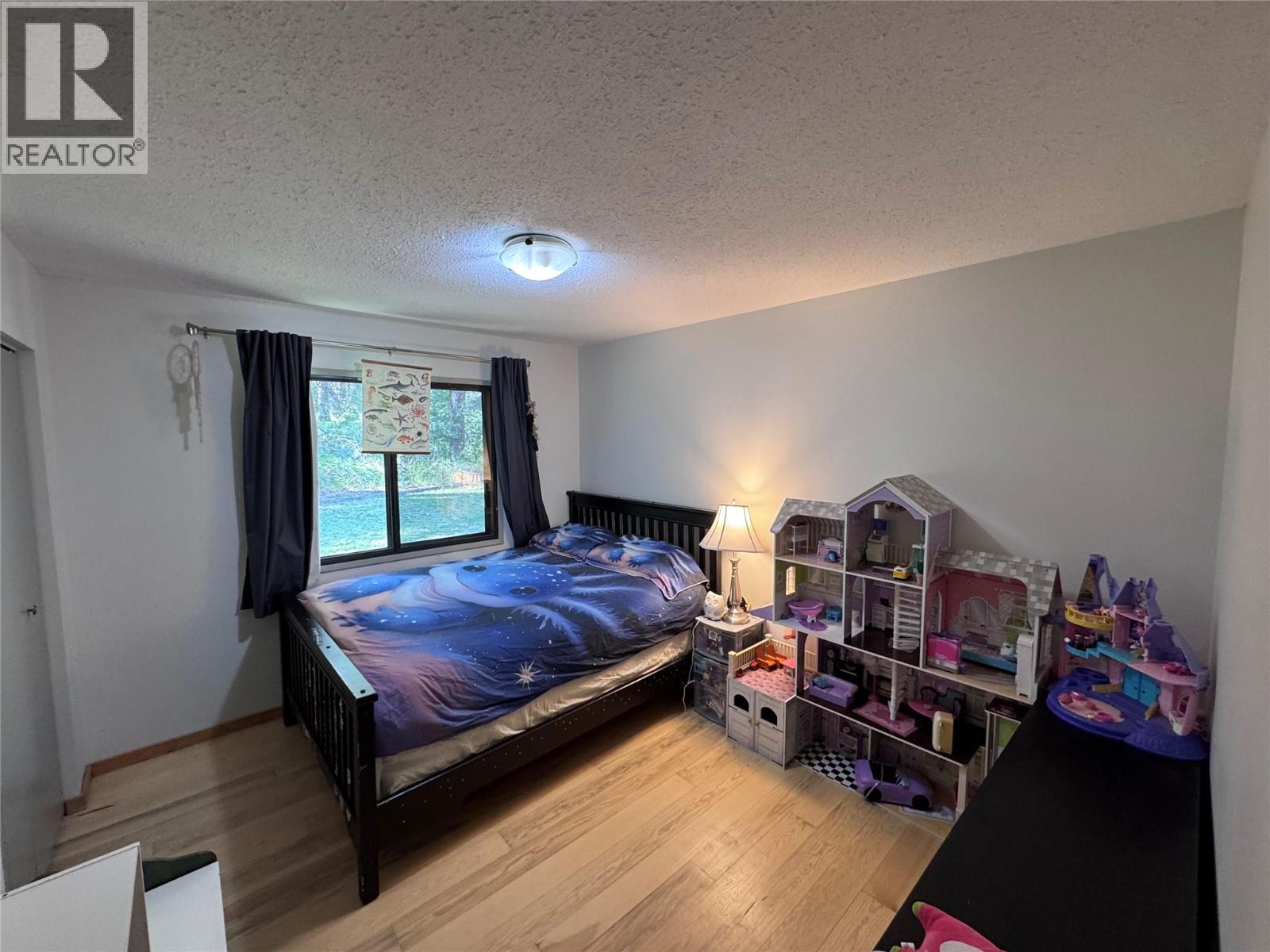 725 3 Highway - 14