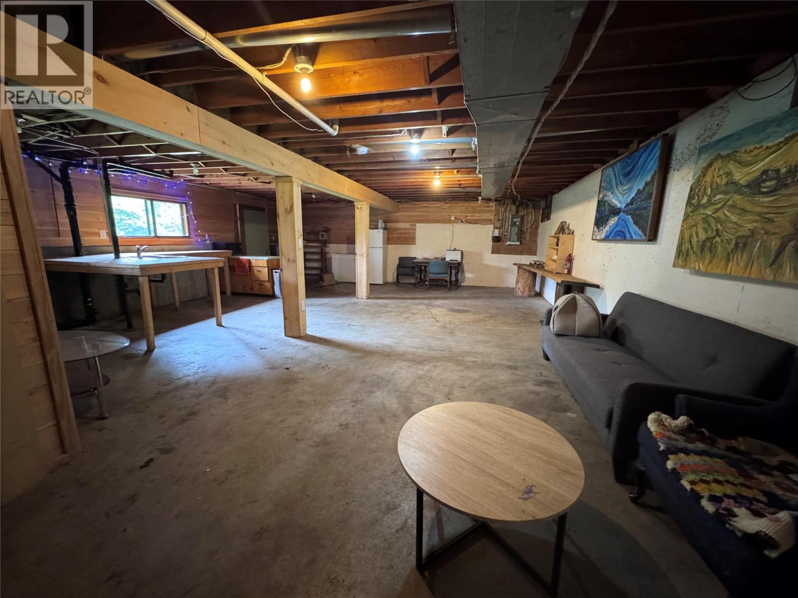 725 3 Highway - 27