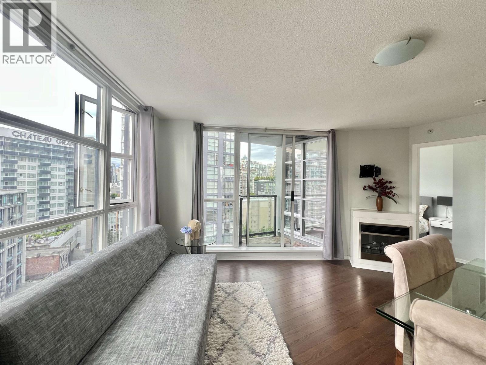 1102 1199 SEYMOUR STREET — photo 2