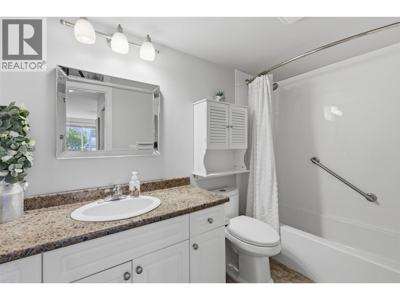 #104 950 Lorne Street - 24