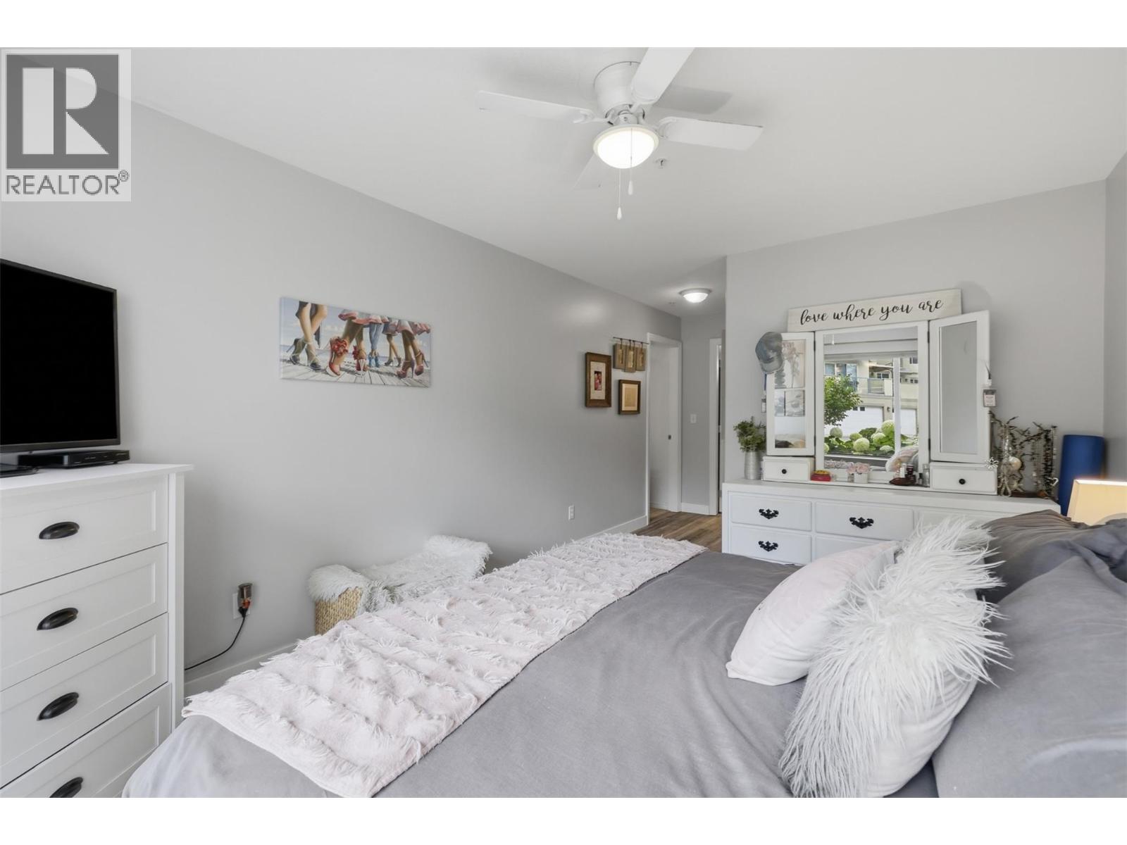 #104 950 Lorne Street - 21