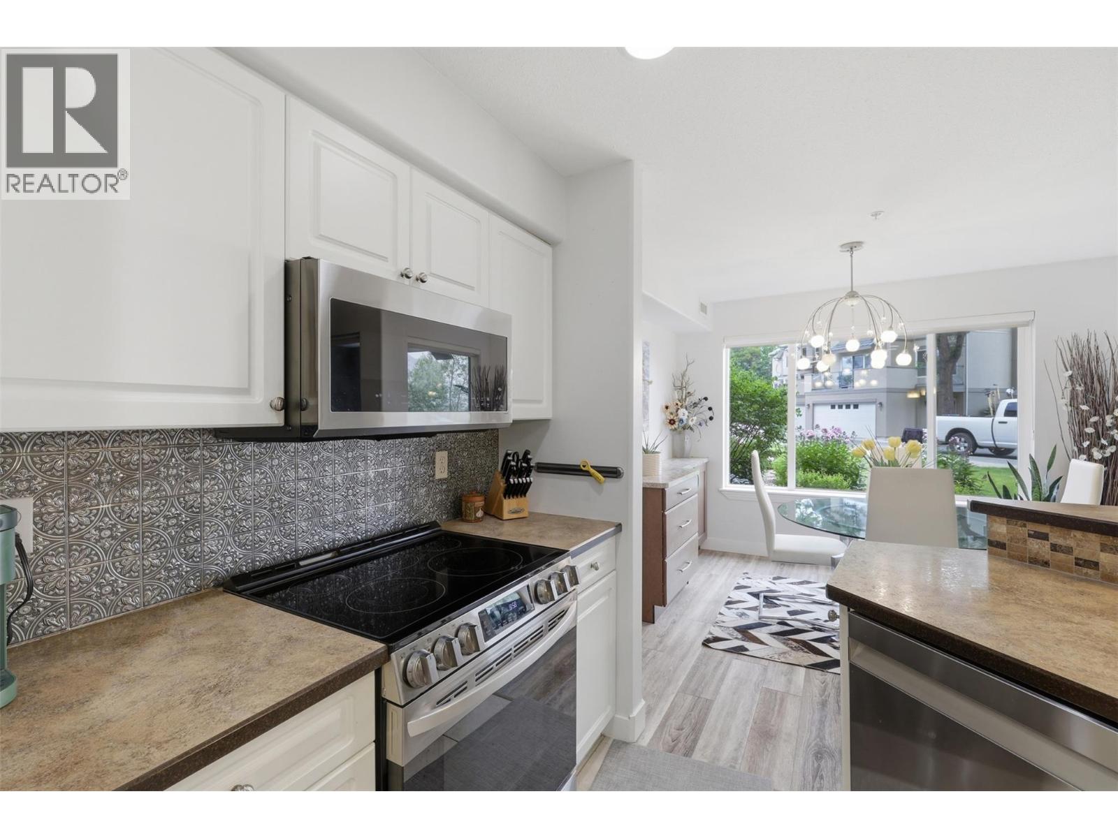 #104 950 Lorne Street - 14