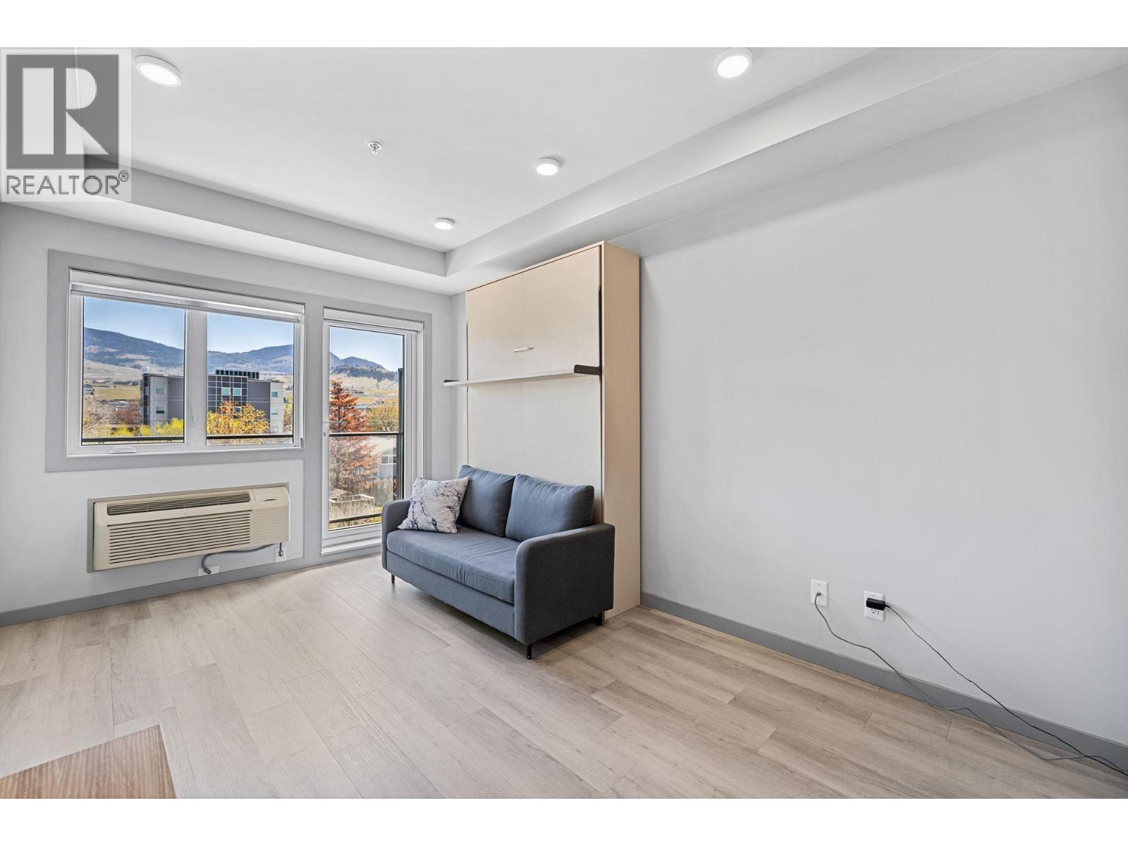 #320 345 Dougall Road N - 3