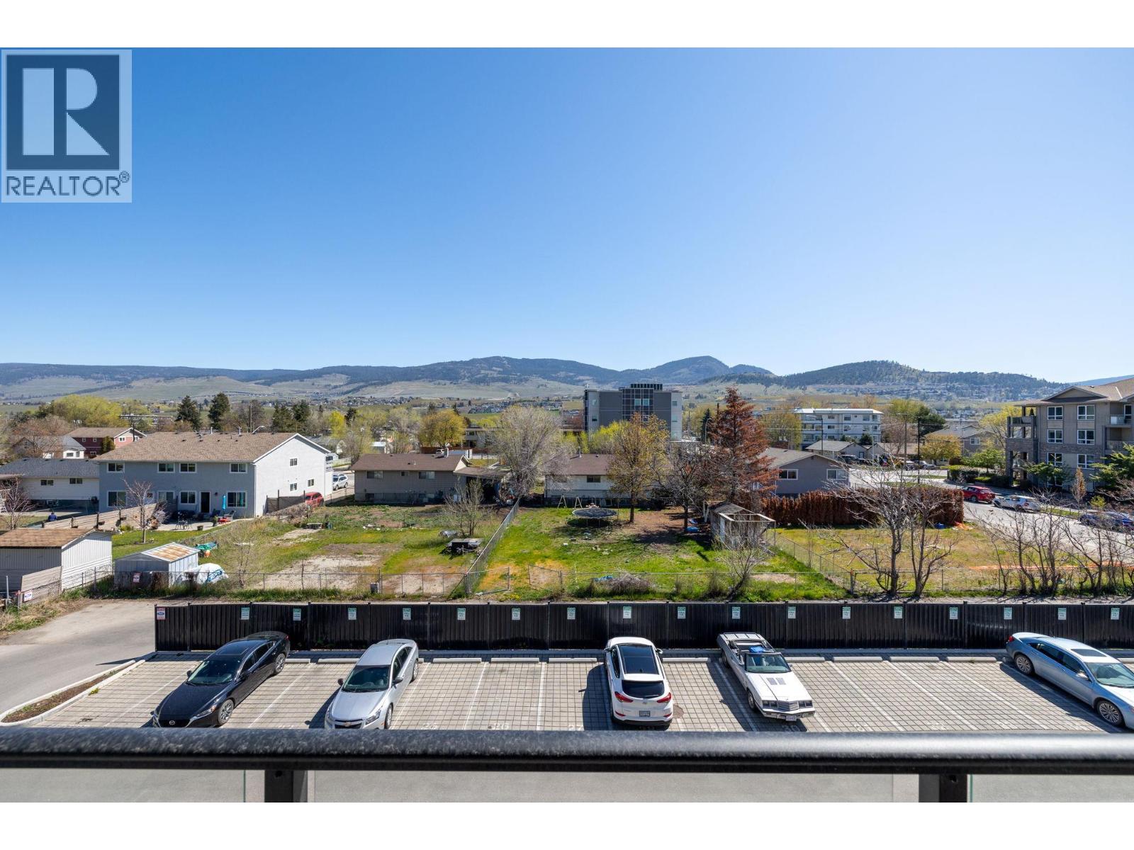 #320 345 Dougall Road N - 5