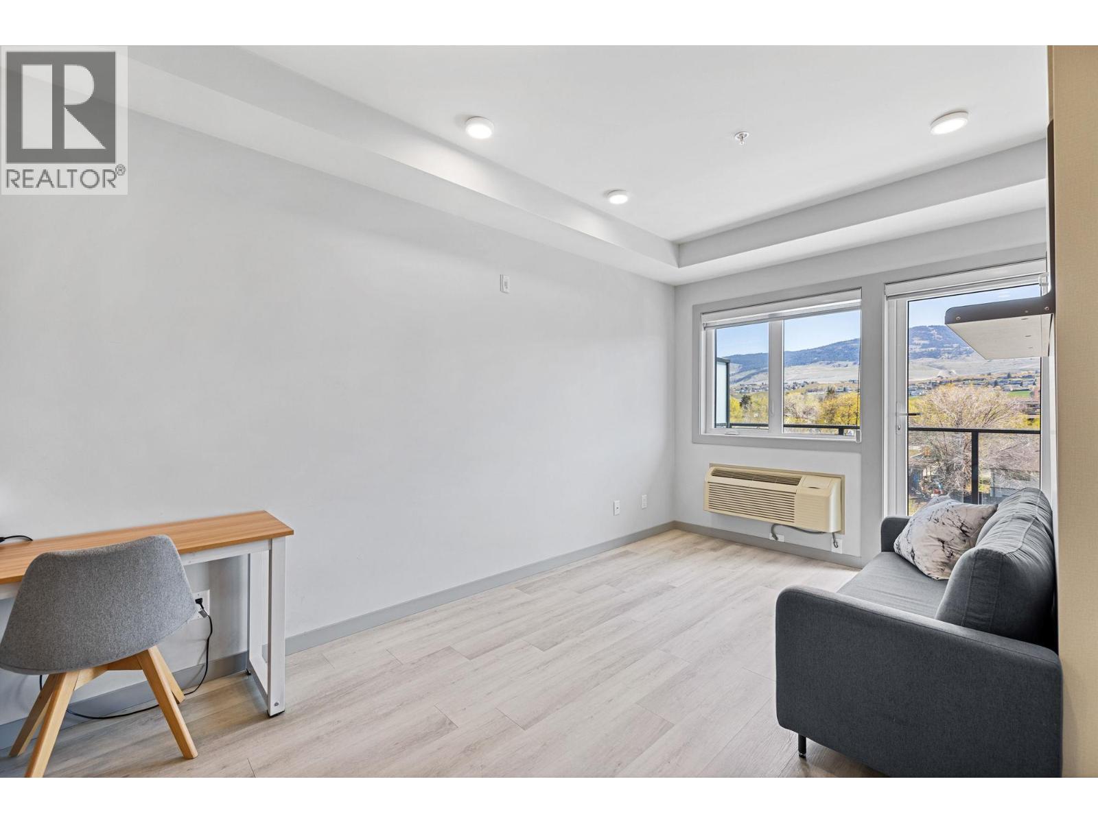 345 Dougall Road N Unit# 320, Kelowna