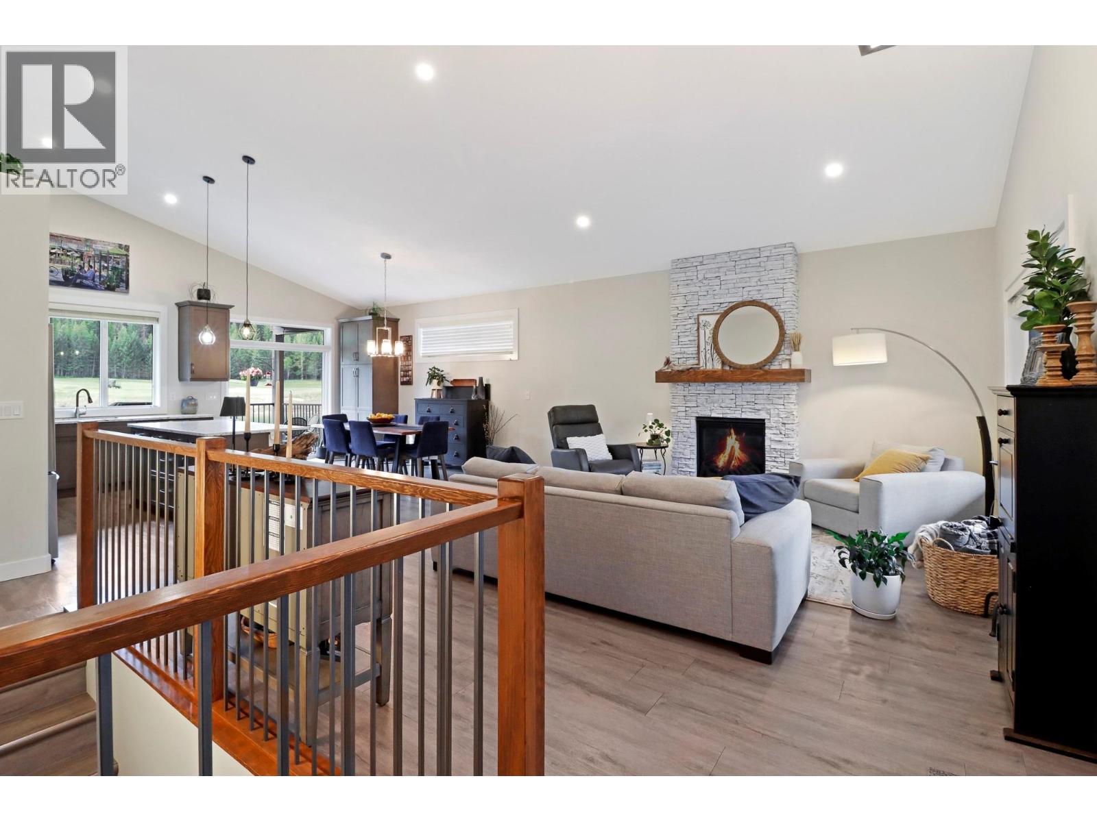 193 SHADOW MOUNTAIN Boulevard - 11