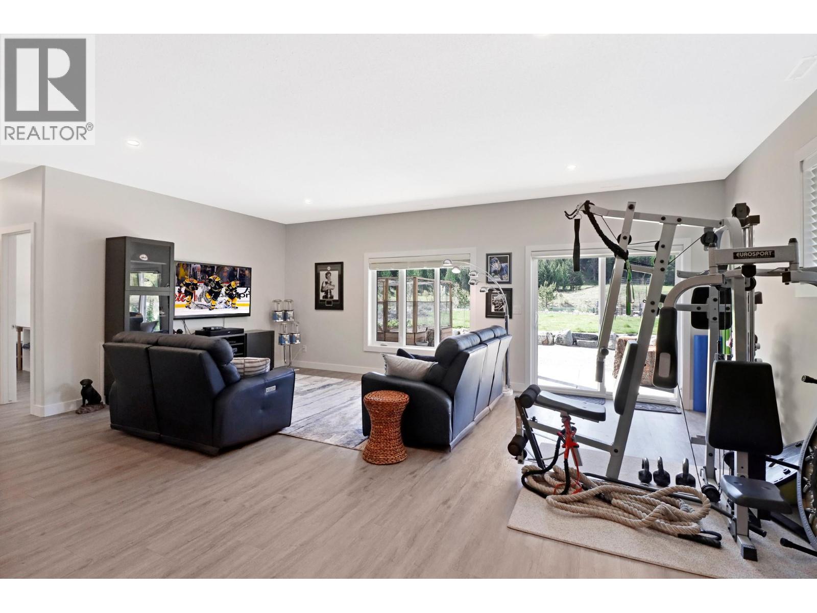 193 SHADOW MOUNTAIN Boulevard - 44