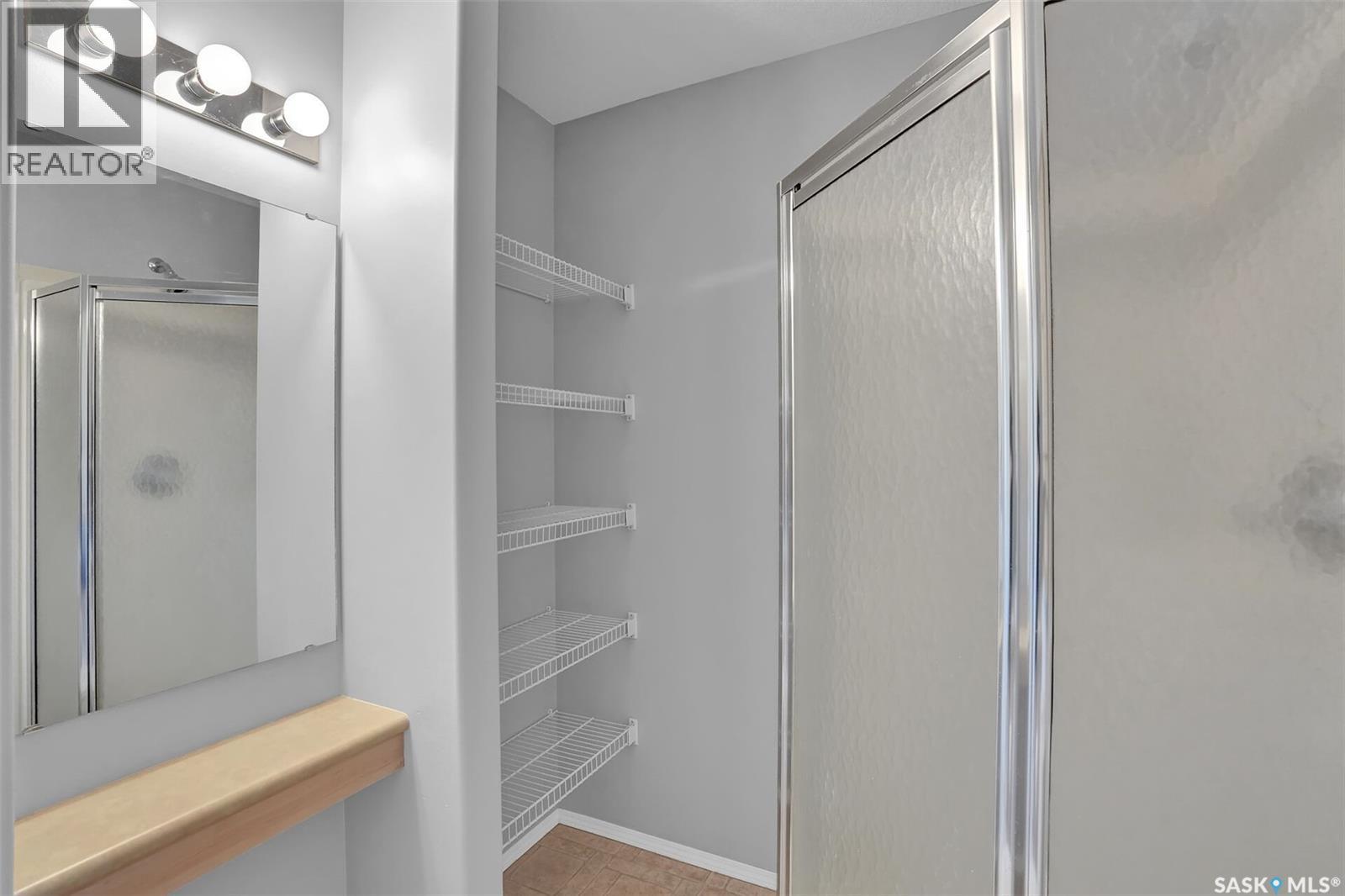 1675 ROUSSEAU CRESCENT N - Image 26