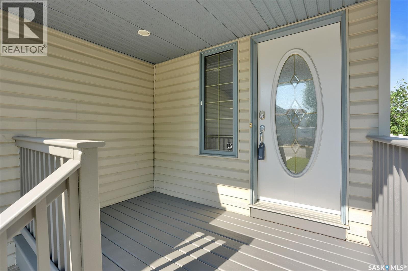 1675 ROUSSEAU CRESCENT N - 4