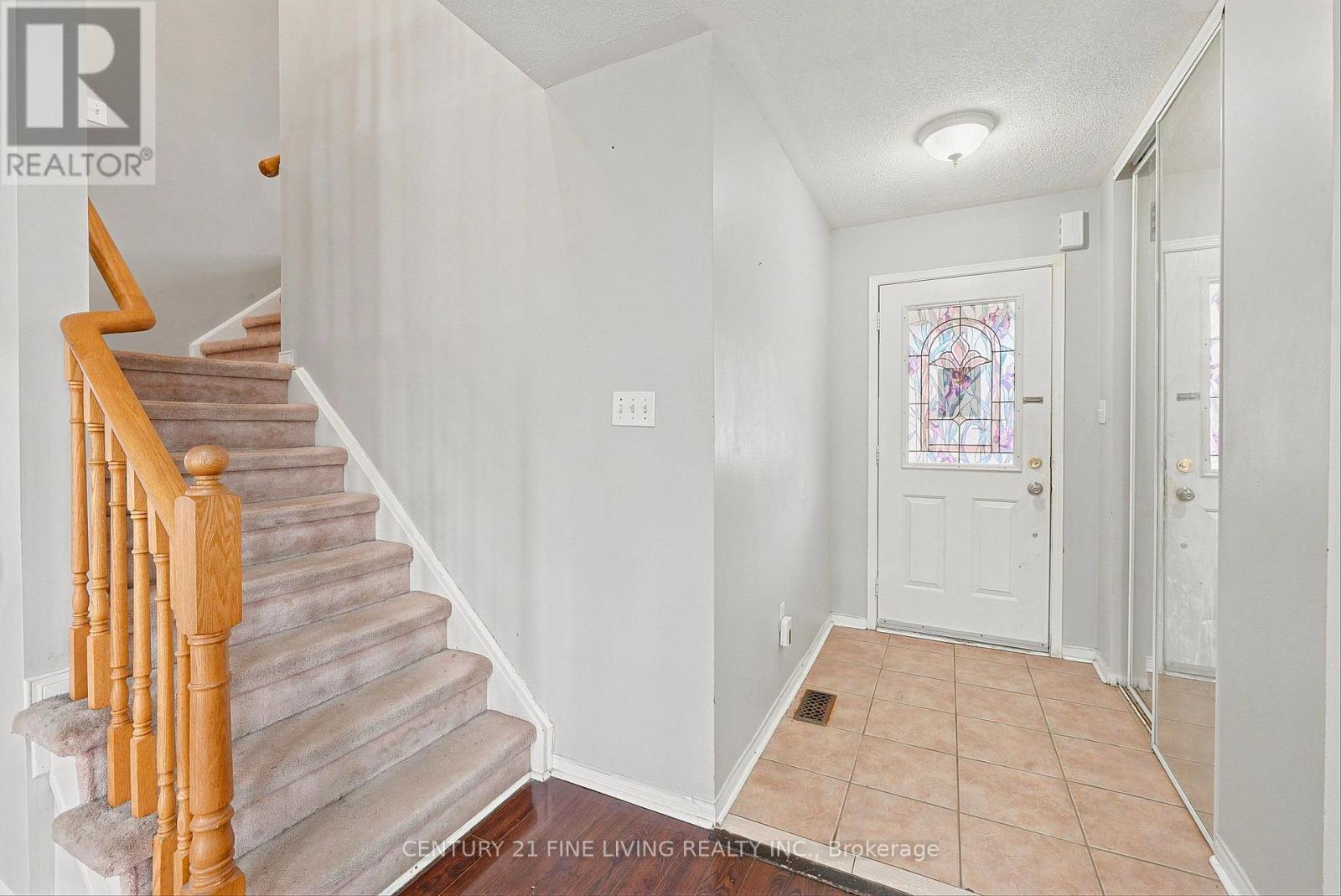 40 HOLLOWGROVE BOULEVARD - Image 14