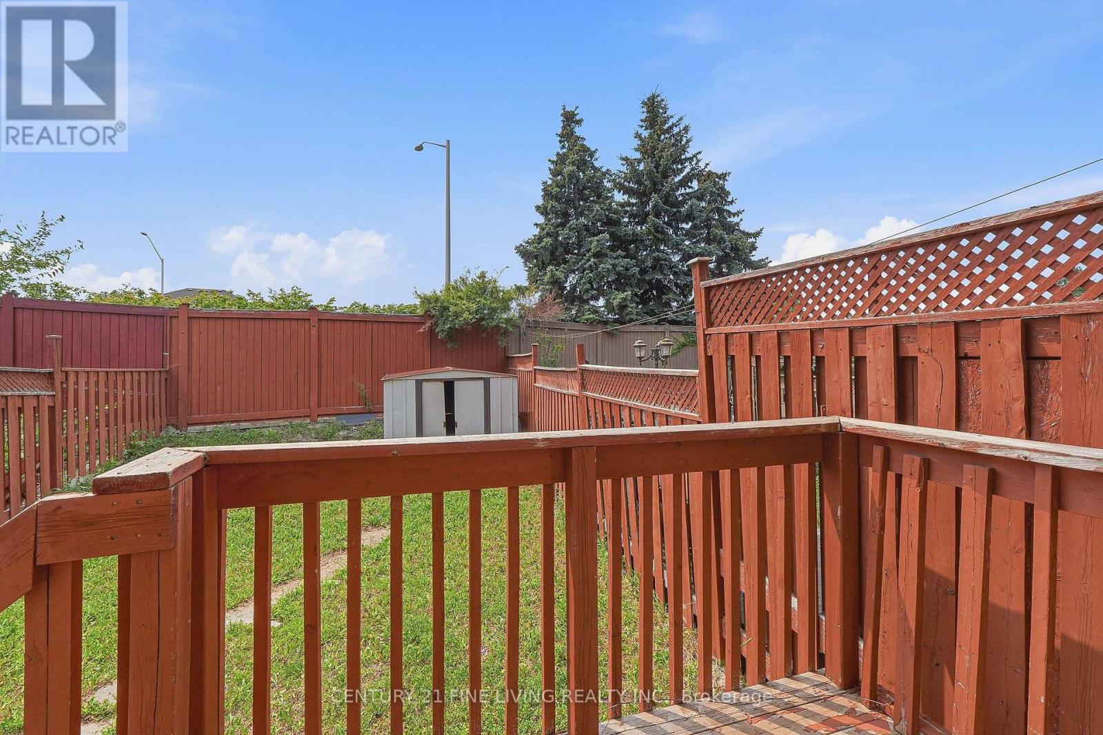 40 HOLLOWGROVE BOULEVARD - Image 37