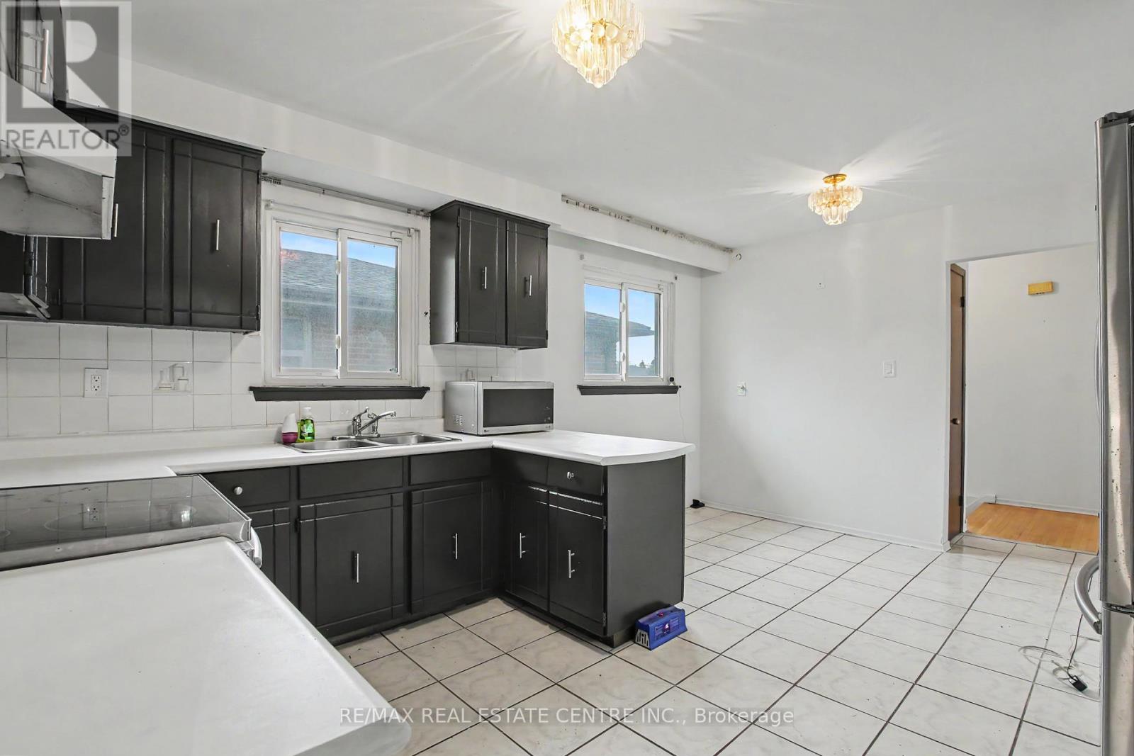 396 PINEMEADOW AVENUE - 16