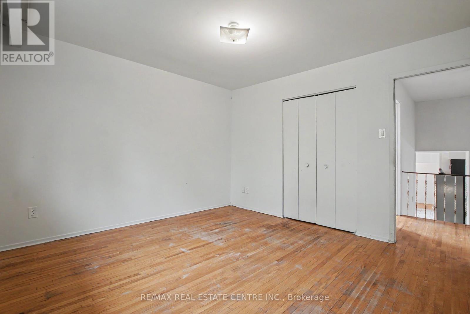 396 PINEMEADOW AVENUE - 22