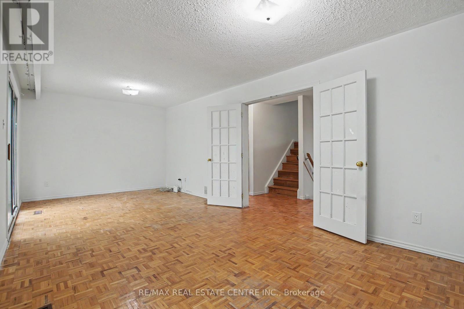 396 PINEMEADOW AVENUE - 31