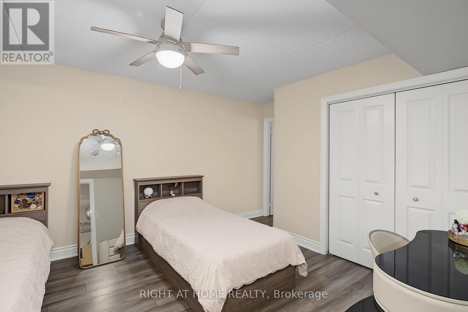 #111 1491 MAPLE AVENUE - 12
