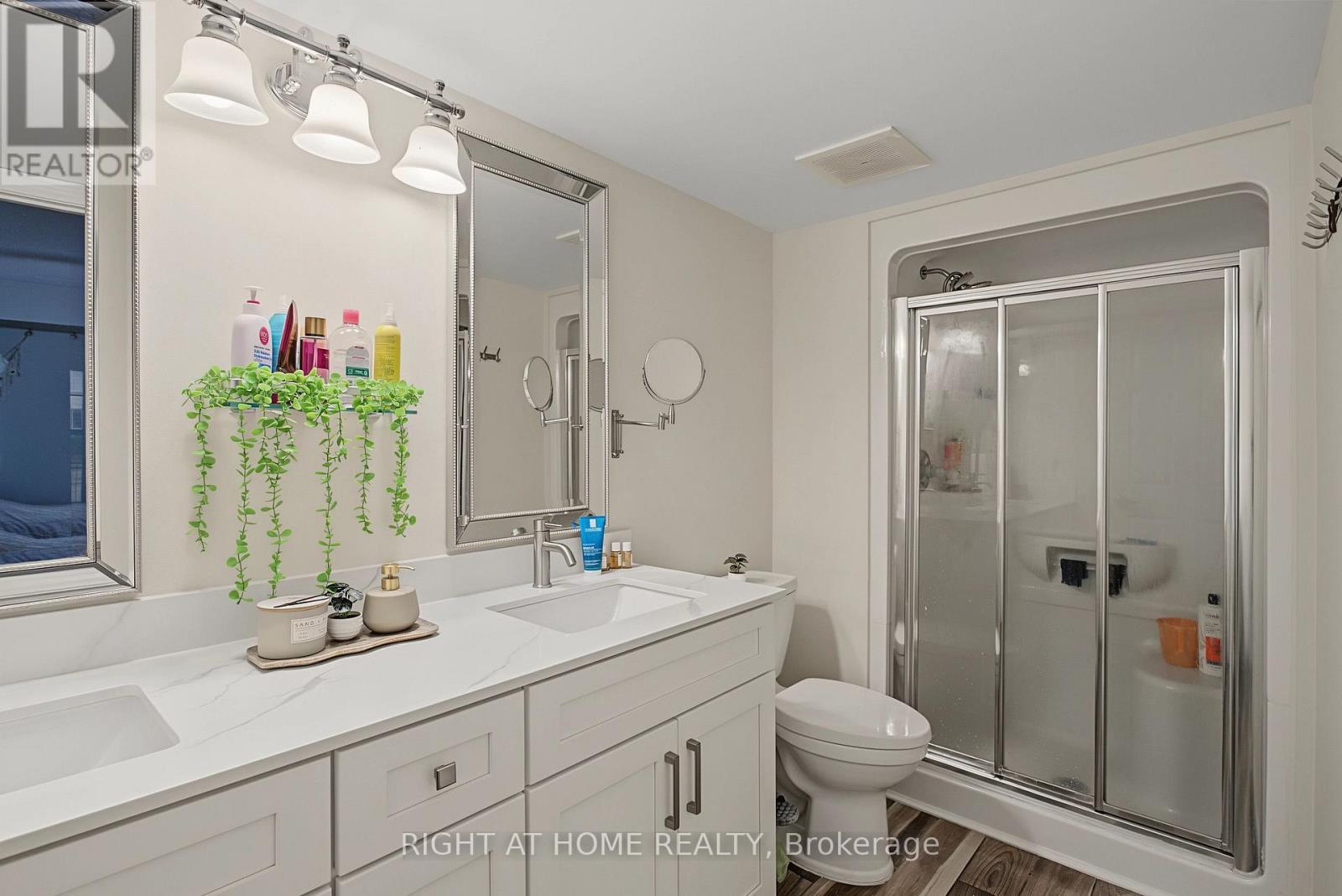 #111 1491 MAPLE AVENUE - 13