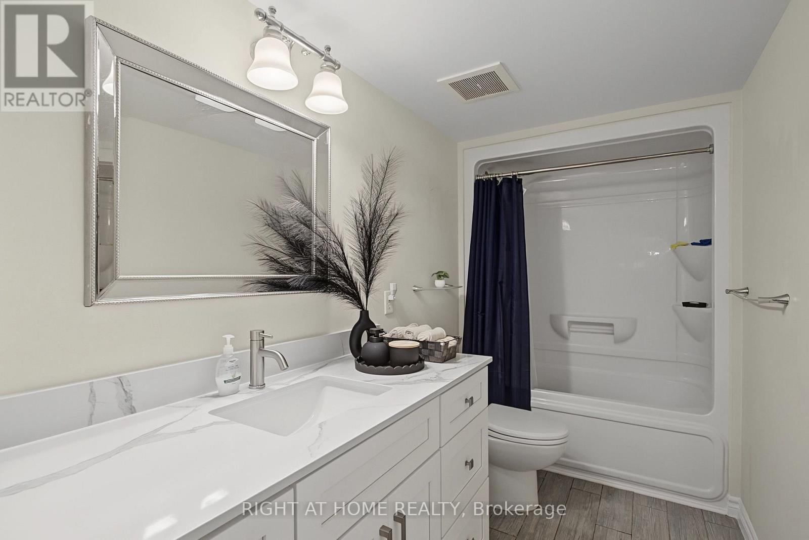 #111 1491 MAPLE AVENUE - 16