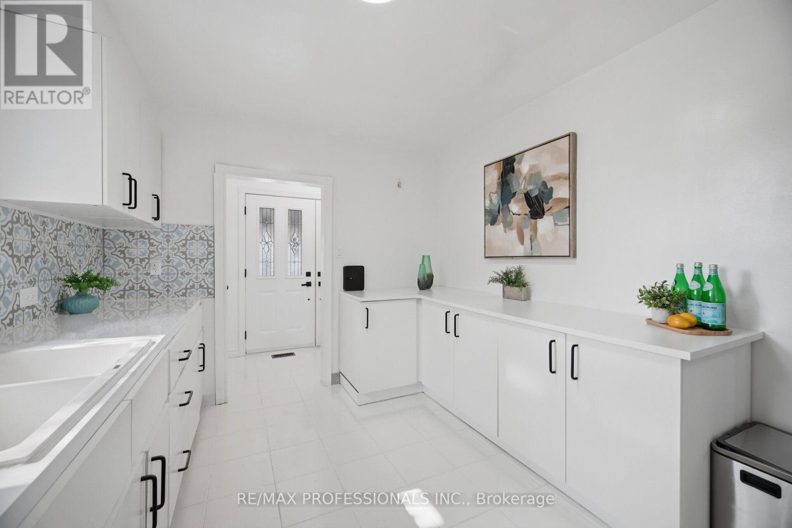 50 COBB AVENUE - Image 10