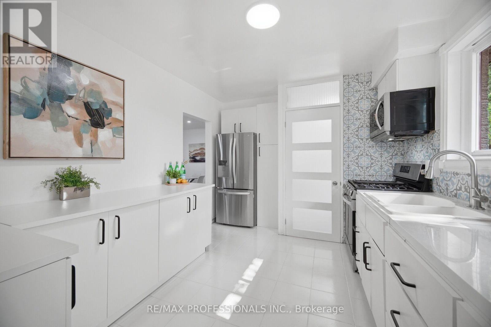 50 COBB AVENUE - Image 11