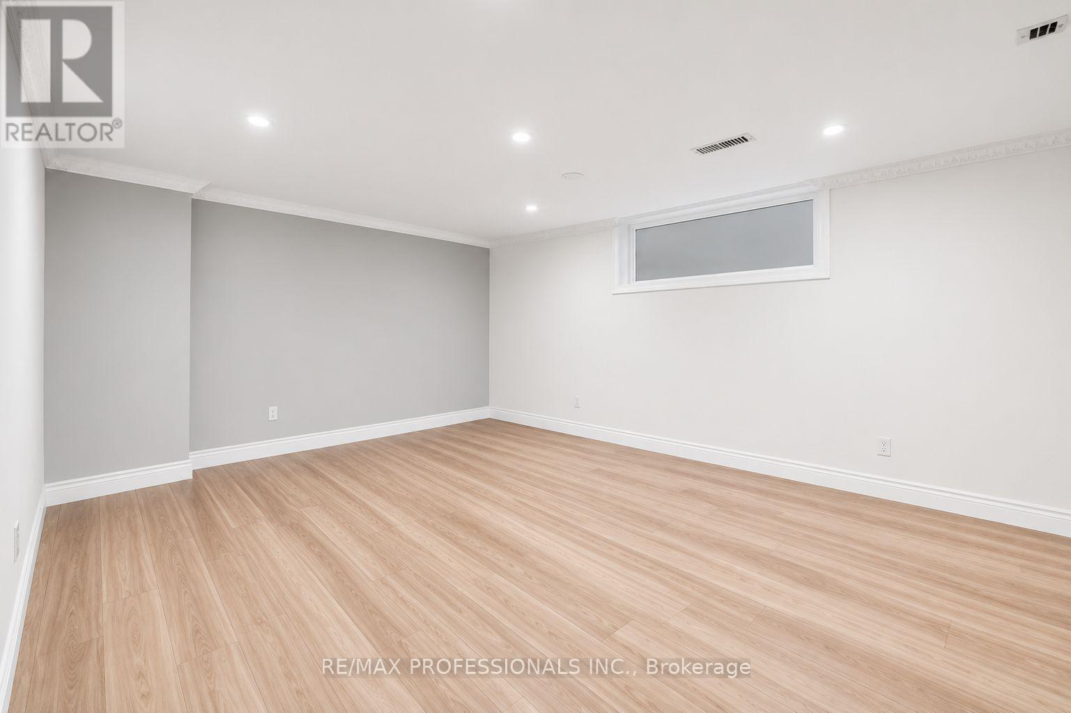 50 COBB AVENUE - Image 38