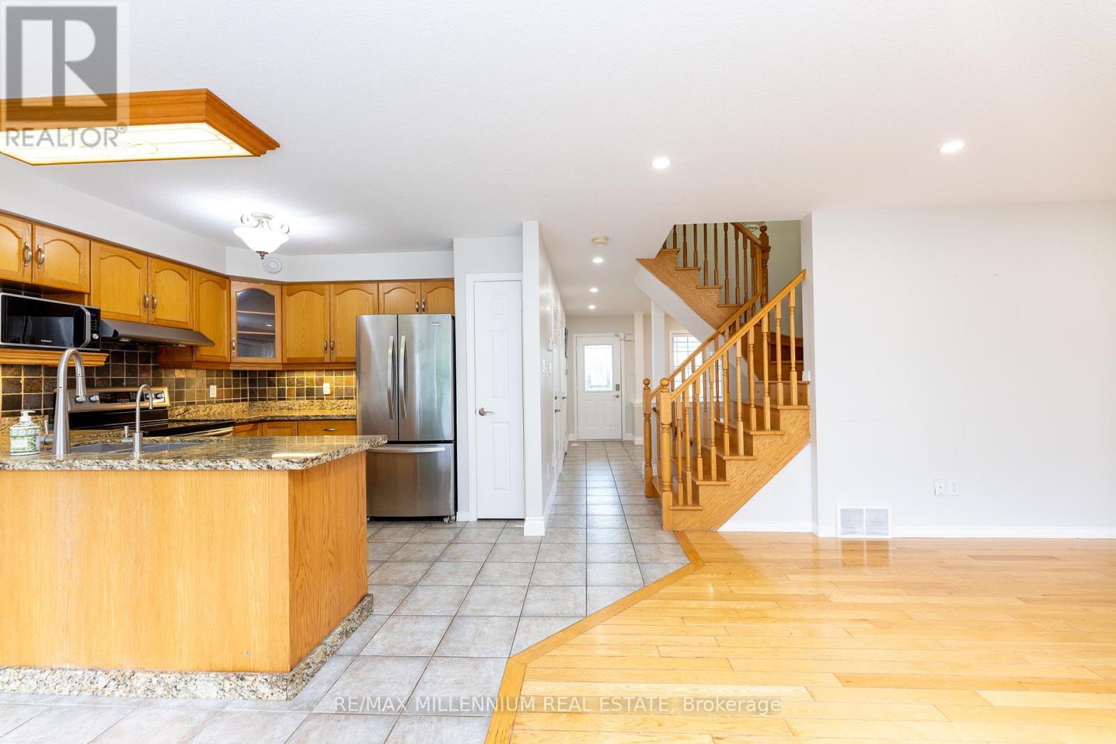 7 GRAHAM CRESCENT - 13