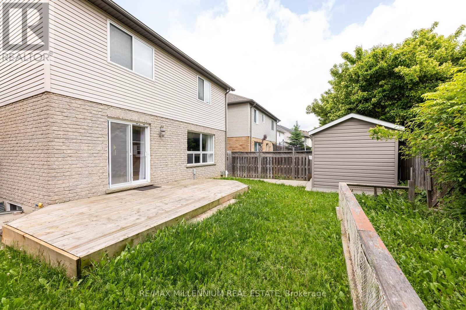 7 GRAHAM CRESCENT - 18