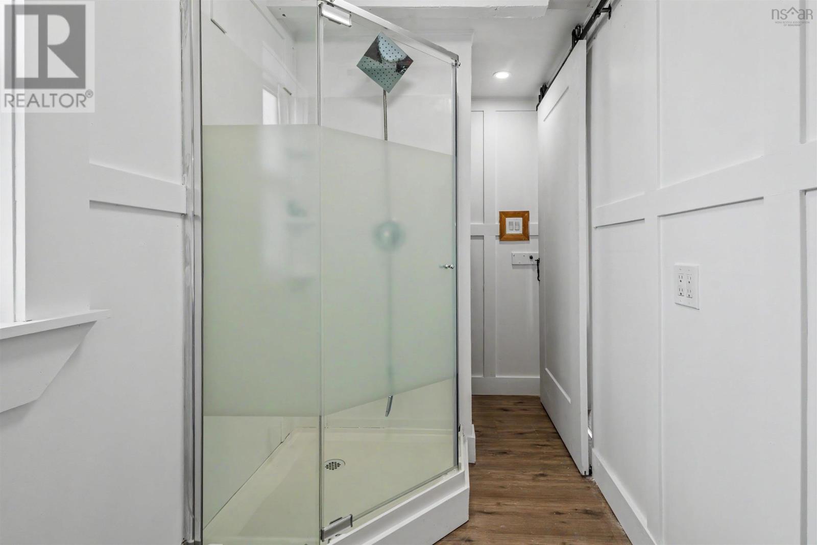 3481 Ellsworth Avenue - 23