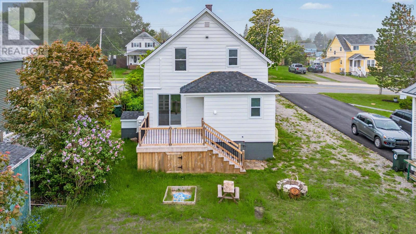 3481 Ellsworth Avenue - 5