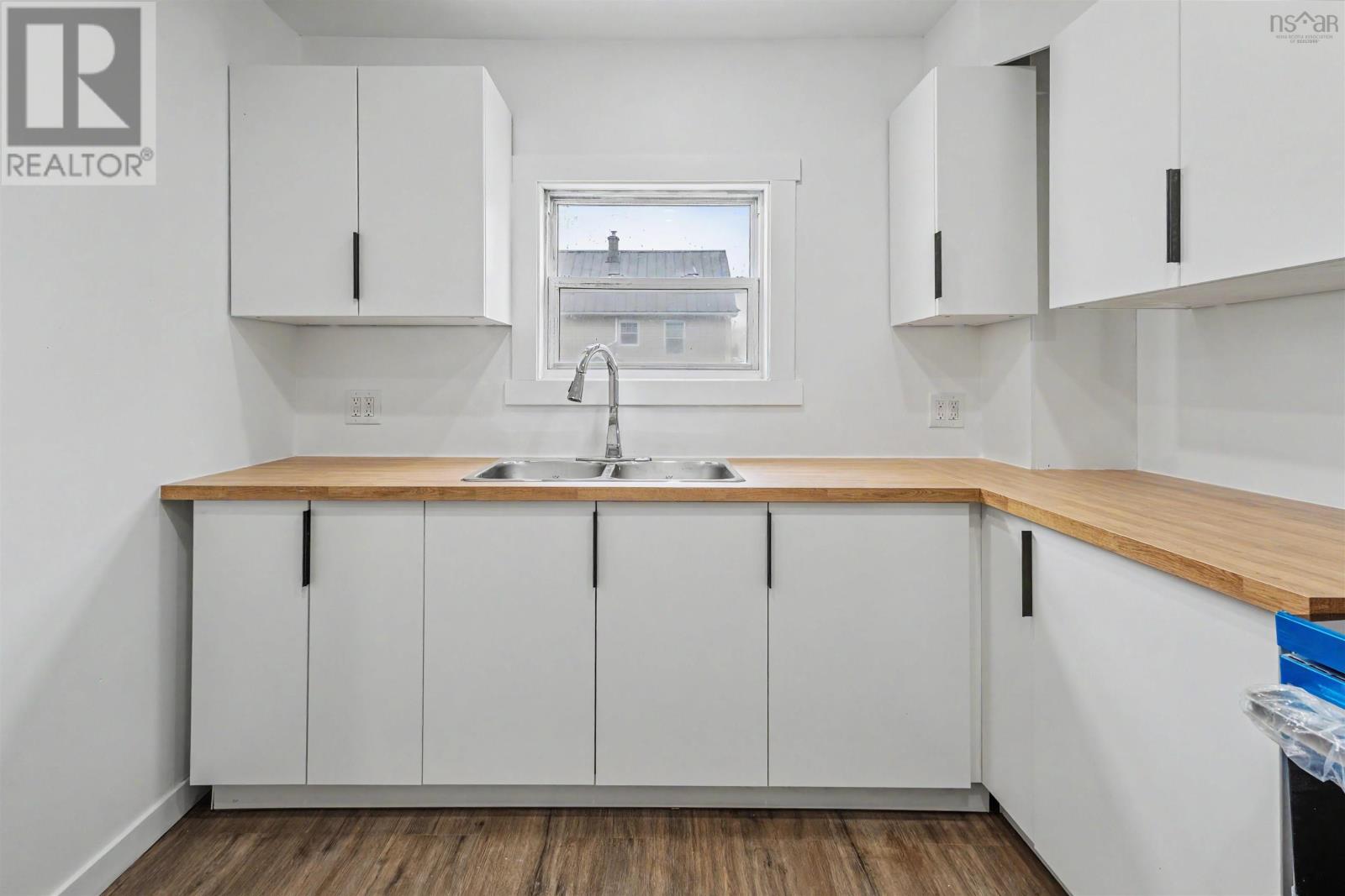 3481 Ellsworth Avenue - 20