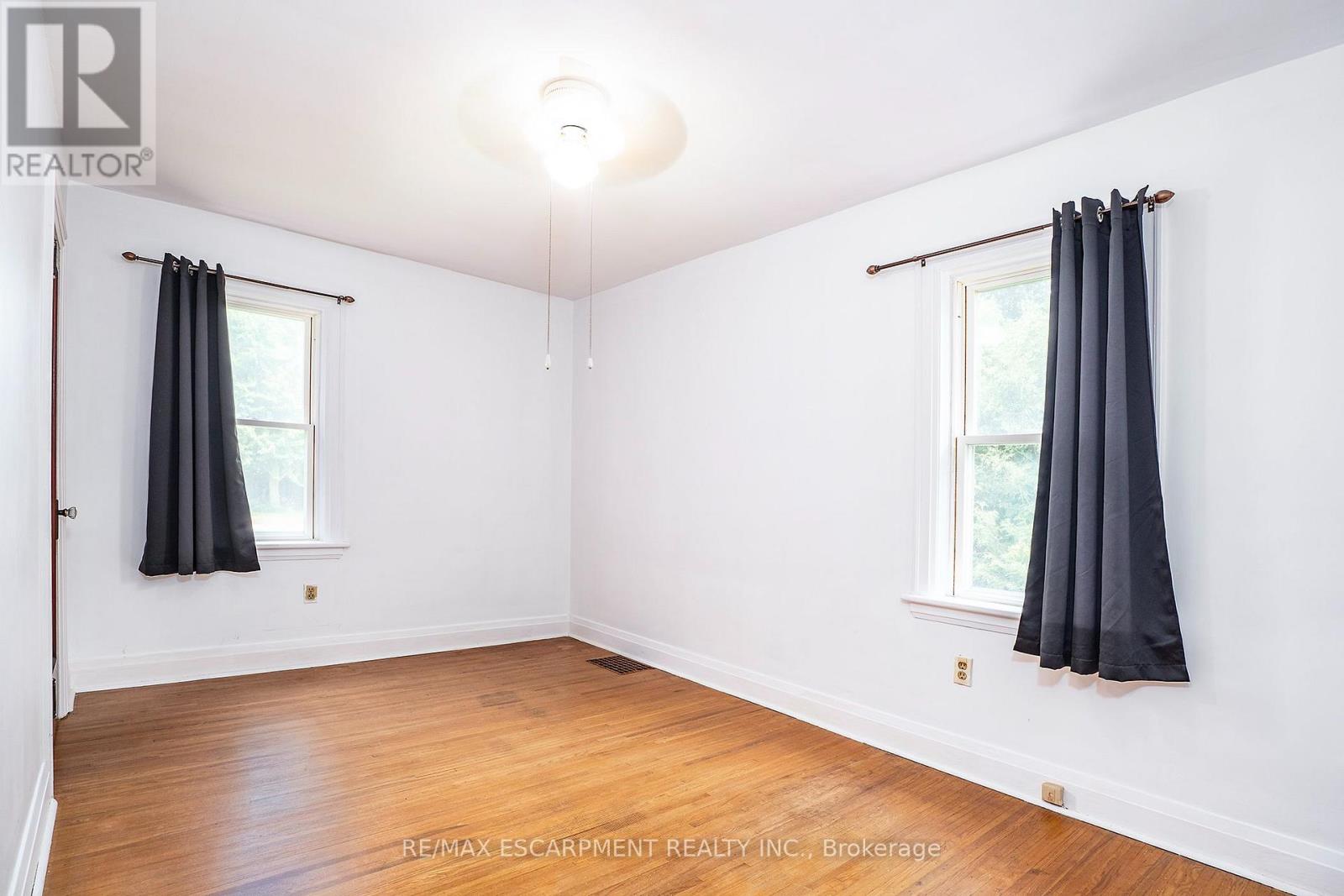 90 OSLER DRIVE - 14