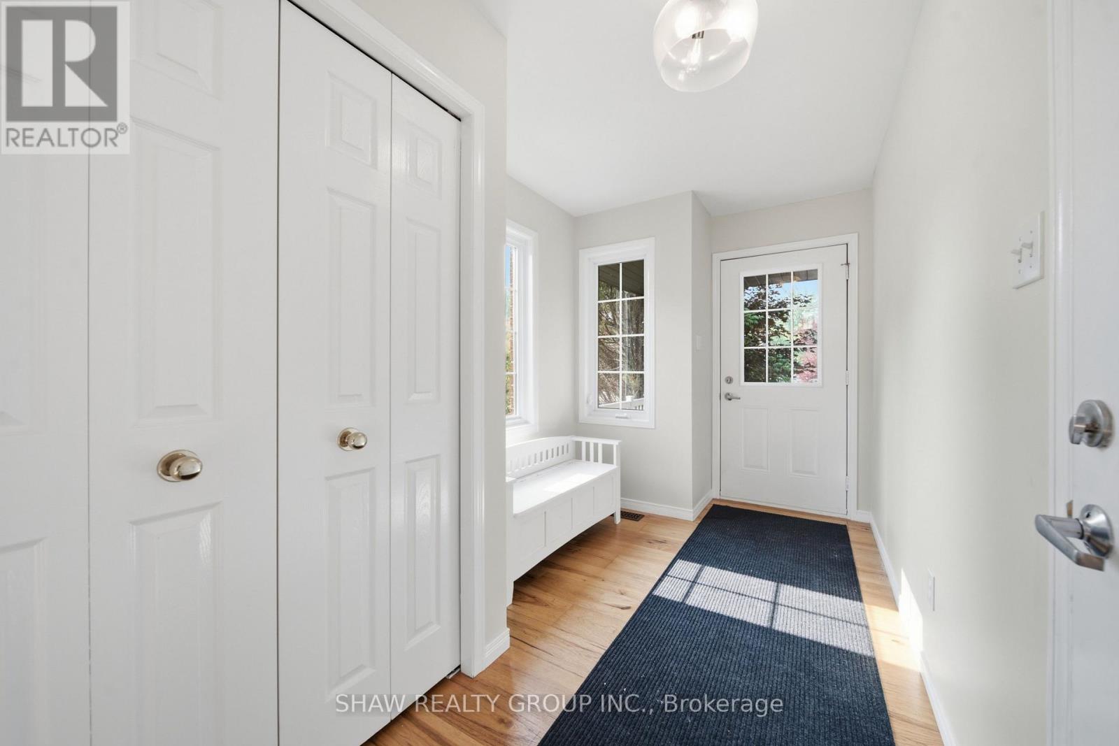 610 VIOLET STREET — photo 2
