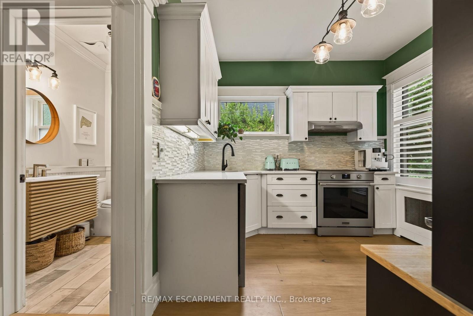 61 MOUNTAIN AVENUE - Image 17