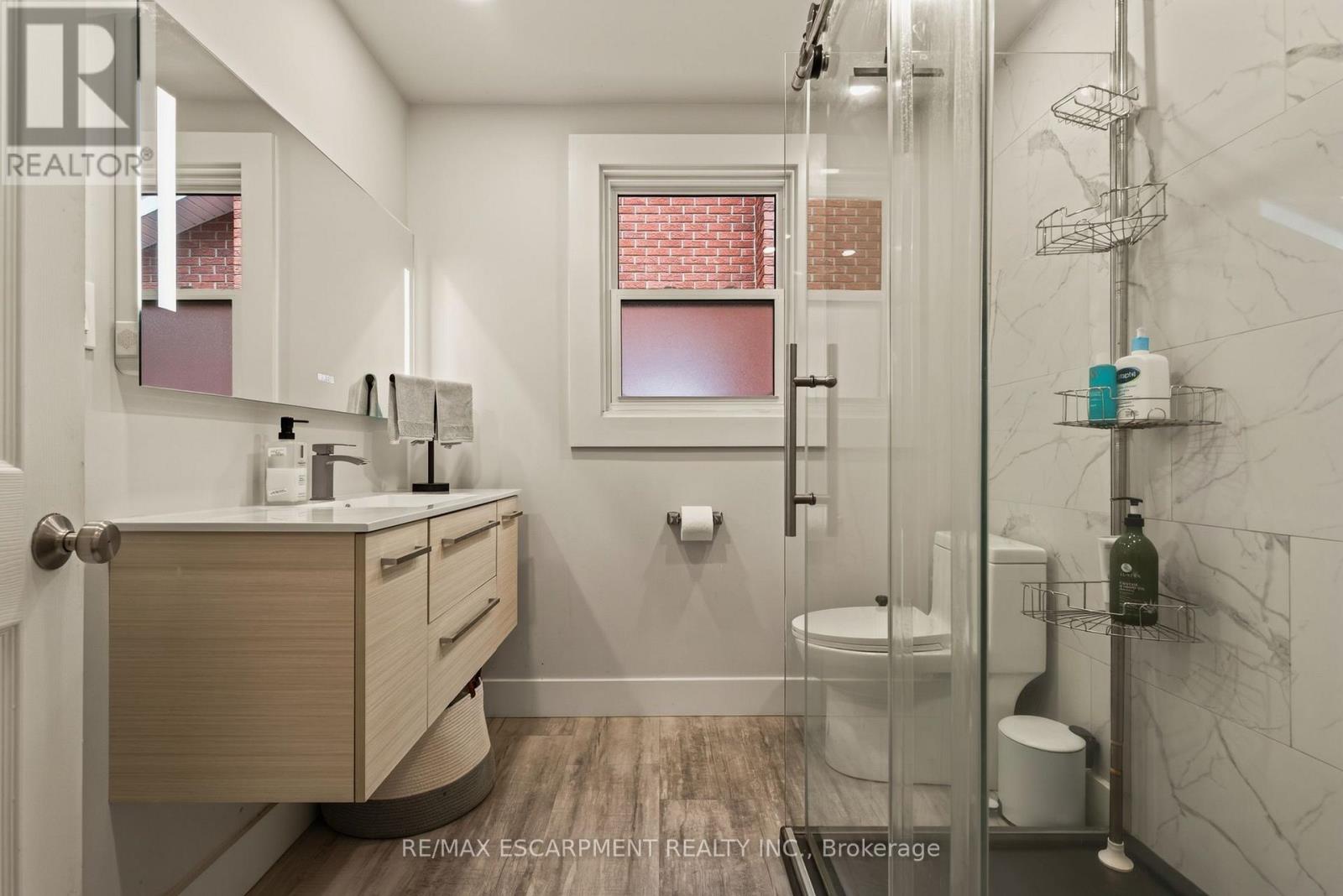 61 MOUNTAIN AVENUE - Image 32