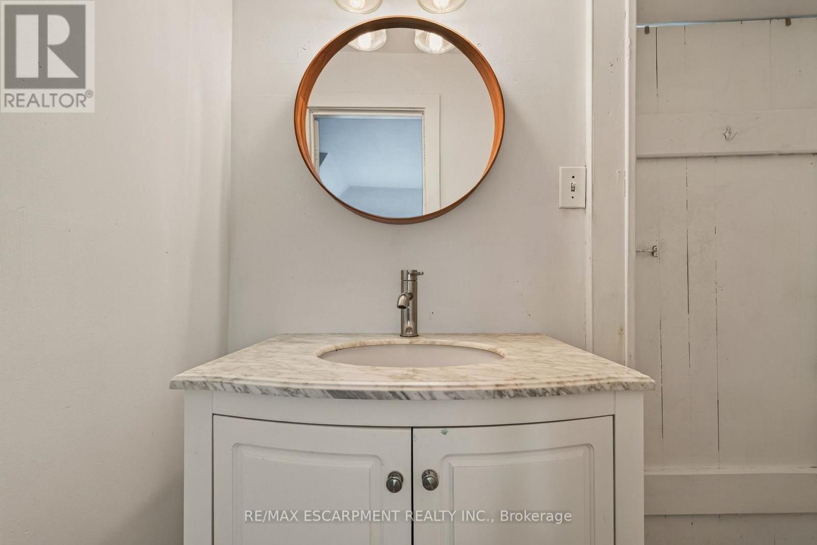 61 MOUNTAIN AVENUE - Image 35