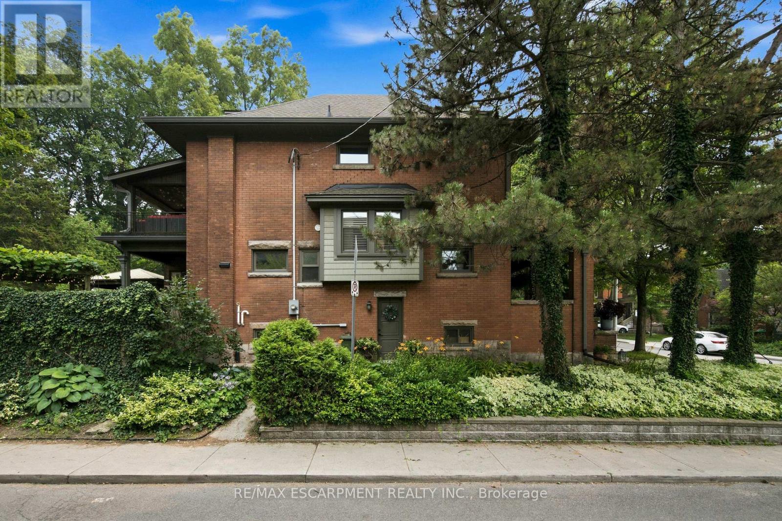 61 MOUNTAIN AVENUE - Image 45