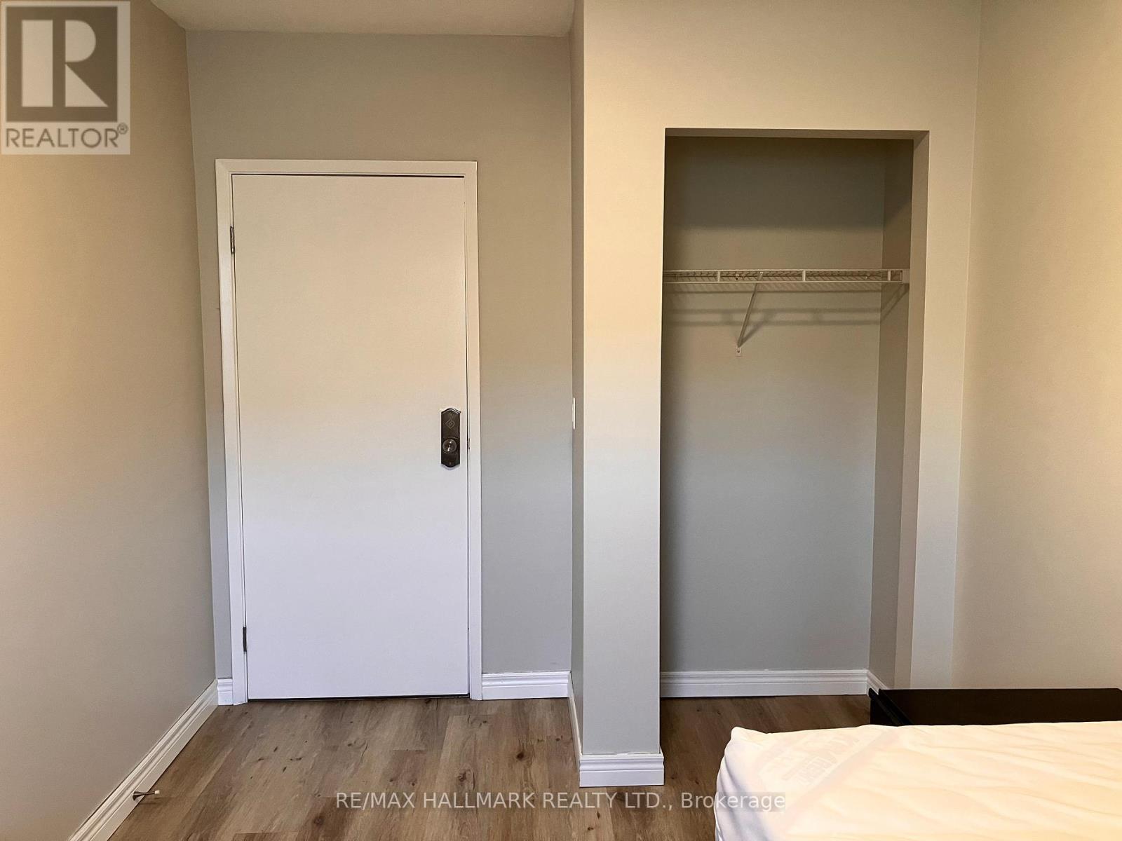 #301 271 LESTER STREET - 11