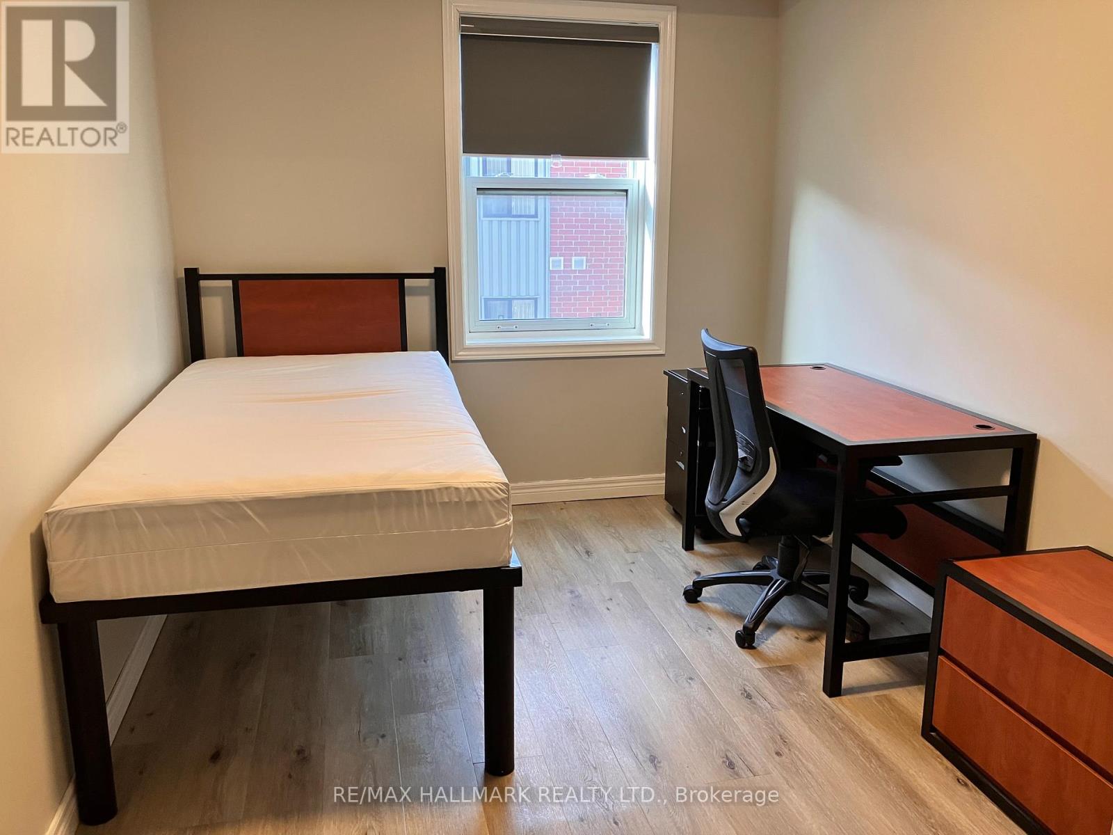 #301 271 LESTER STREET - 13