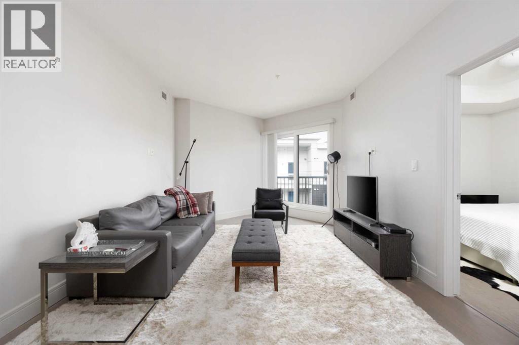 #406 10218 King Street - 14