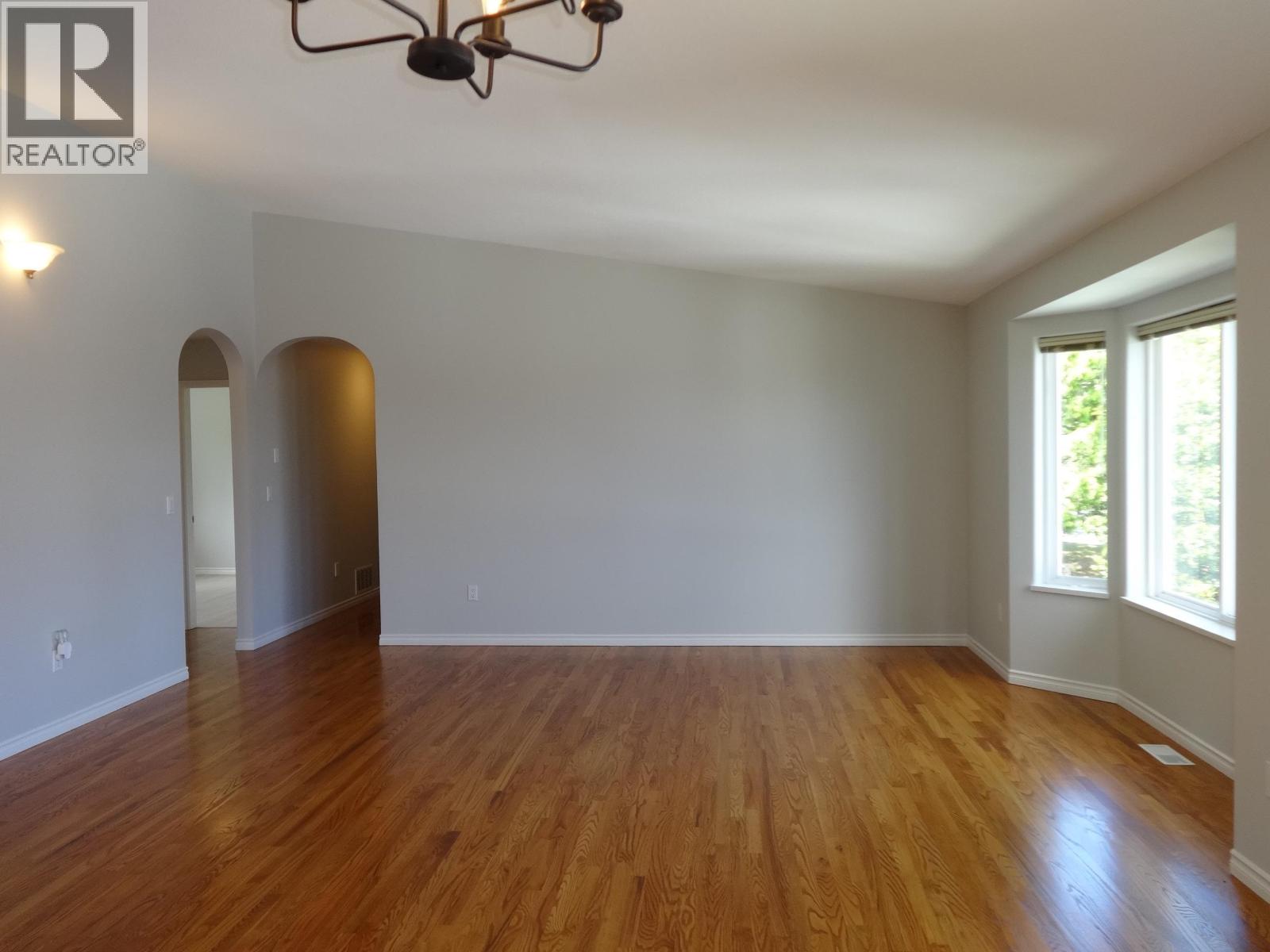 6217 NORWEST BAY ROAD, Sechelt — photo 2